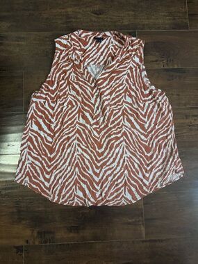 Torrid Women's Plus Orange Striped Rayon Blouse V Neck Sleeveless Top Size 0x